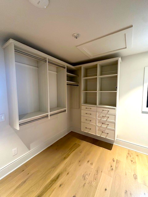 Luxury High end melamine walk in closet system shelves drawers long hang shor hang